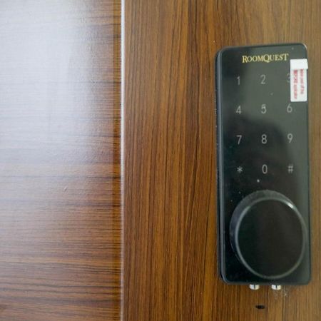 Roomquest Suvarnabhumi Ladkrabang 42 Банкок Екстериор снимка
