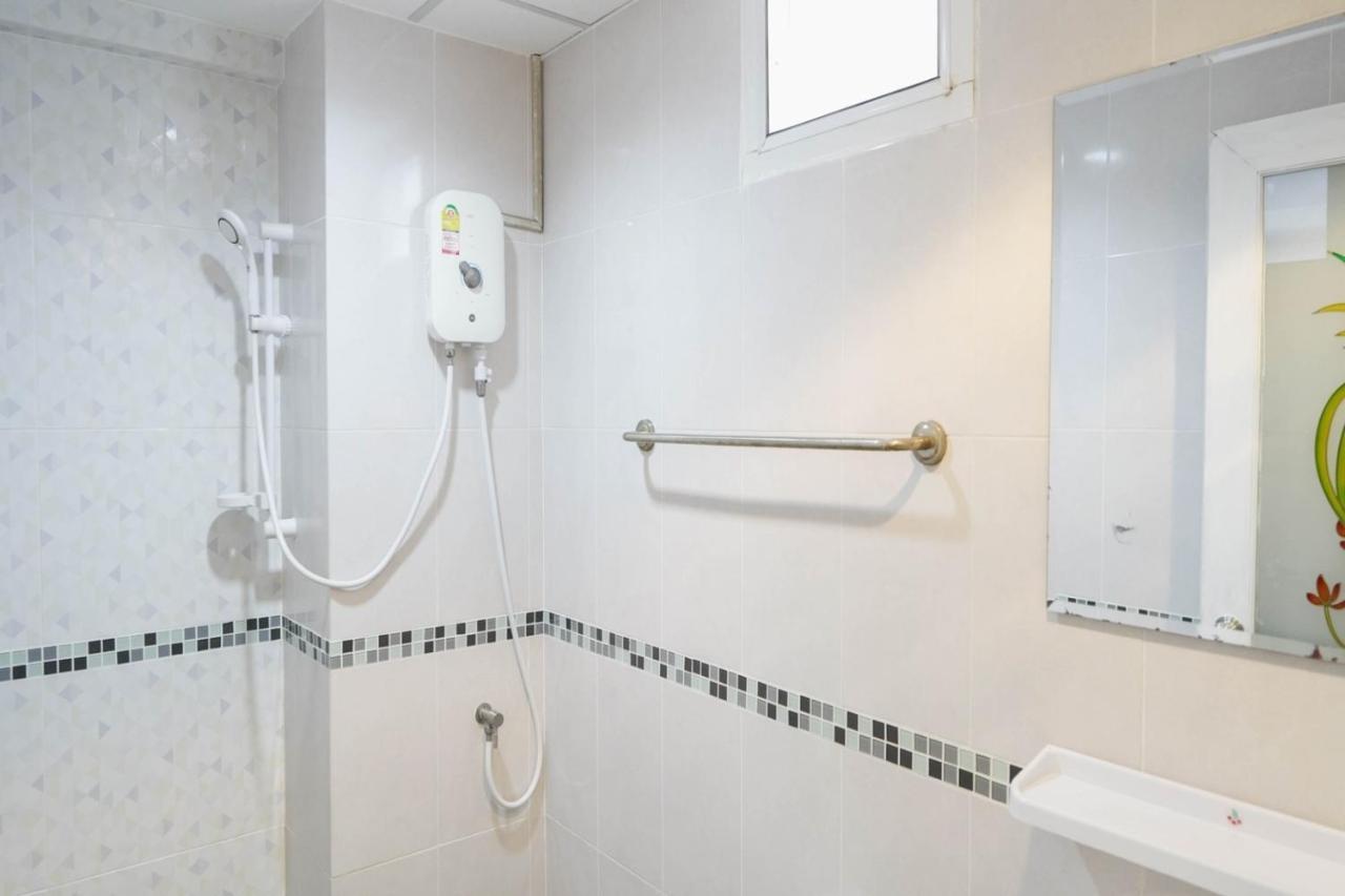 Roomquest Suvarnabhumi Ladkrabang 42 Банкок Екстериор снимка