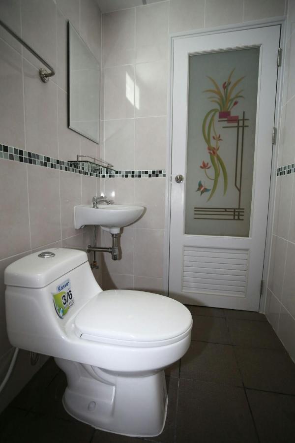 Roomquest Suvarnabhumi Ladkrabang 42 Банкок Екстериор снимка